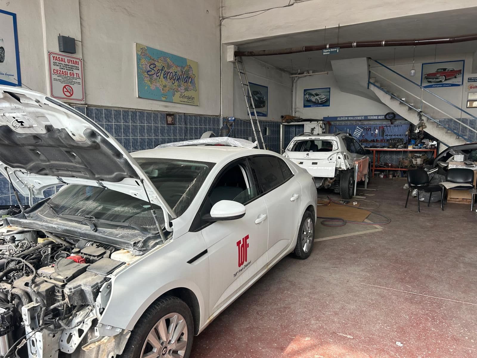 Seferoğulları Otomotiv onarım alanı
